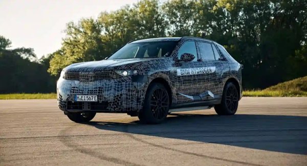 乐众盈 5种动力，与丰田合作，全新一代宝马X5预计2026年亮相